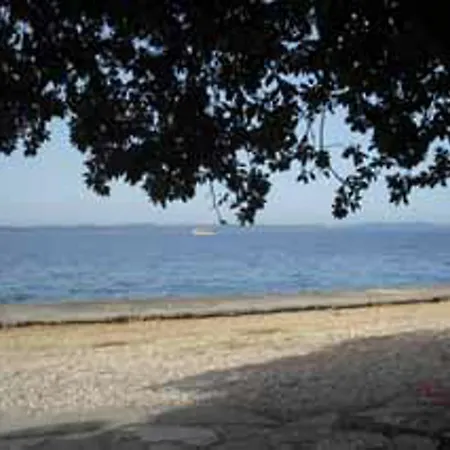Apartmán In Gornje Petrcane, With Wonderful Sea View And Enclosed Garden Petrcane