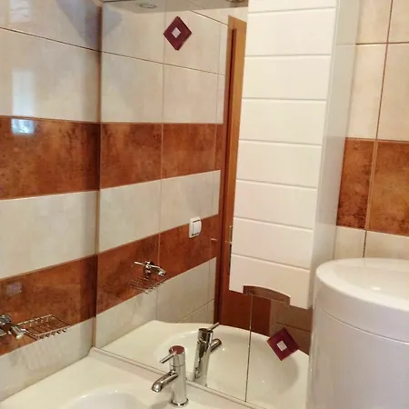 Apartment In Gornje Petrcane, With Wonderful Sea View And Enclosed Garden *